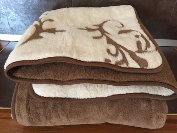 29 Kołdra wełniana Camel z wełny wielbłądziej Szlachecka 160x200