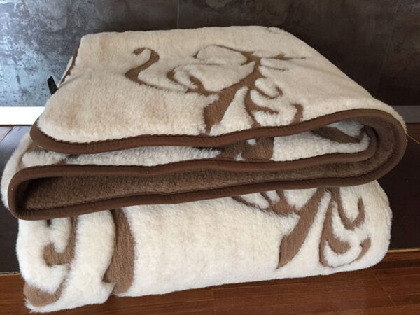 6 Kołdra wełniana Camel z wełny wielbłądziej Szlachecka 160x200