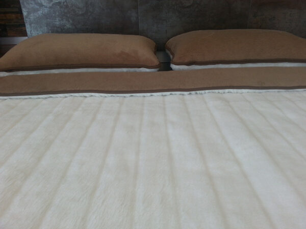 Pościel z wełny Camel Ciemny + Kaszmir Pasy 160x200