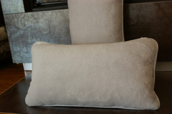 3641 Poduszka z wełny Alpaki - Poduszka Alpaka Alpina Bukiet Gołębi 45x75