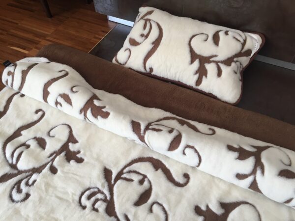 27 Pościel z wełny Camel Ciemny + Kaszmir Szlachecki 140x200 + Materac wełniany