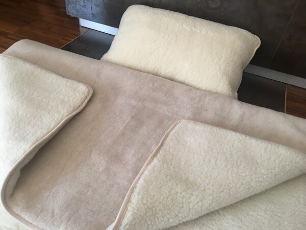 Pościel z wełny Camel Jasny + Merynos Tumbler 140x200 + Materac wełniany