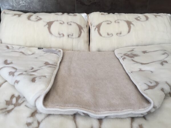16 Pościel z wełny Camel Jasny + Kaszmir Szlachecki 160x200 + Materac wełniany