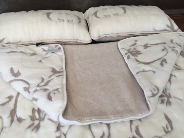 18 Pościel z wełny Camel Jasny + Kaszmir Szlachecki 160x200 + Materac wełniany