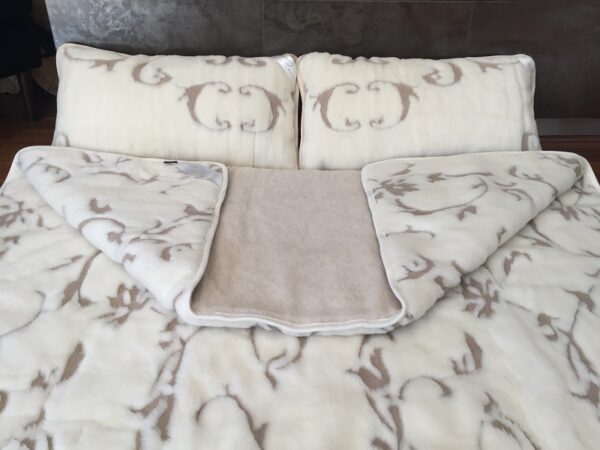 25 Pościel z wełny Camel Jasny + Kaszmir Szlachecki 160x200 + Materac wełniany