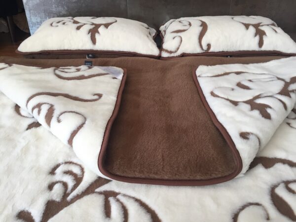 30 Pościel z wełny Camel Ciemny + Kaszmir Szlachecki 240x200 + Materac wełniany