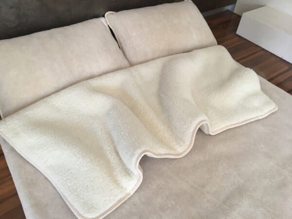 Pościel z wełny Camel Jasny + Merynos Tumbler 220x200 + Materac wełniany