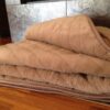 k10 Kołdra wełniana Camel z wełny wielbłądziej Pasy 160x200 stan magazynowy 2 sztuki