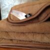 k5 Kołdra wełniana Camel z wełny wielbłądziej Pasy 160x200 stan magazynowy 2 sztuki