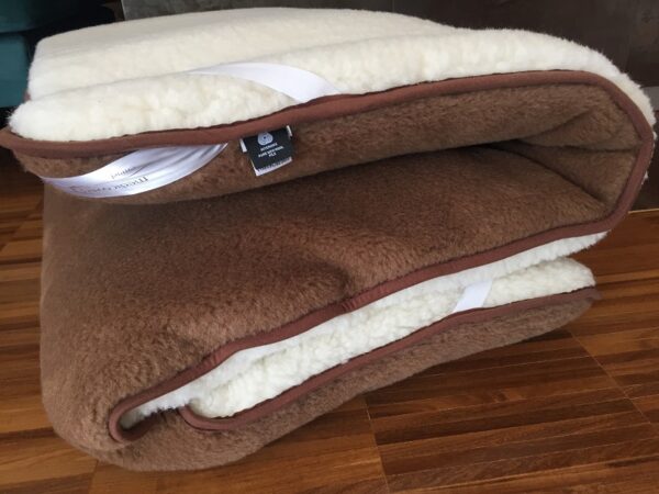 Pościel z wełny Camel Ciemny + Merynos Tumbler 200x200 + Materac wełniany