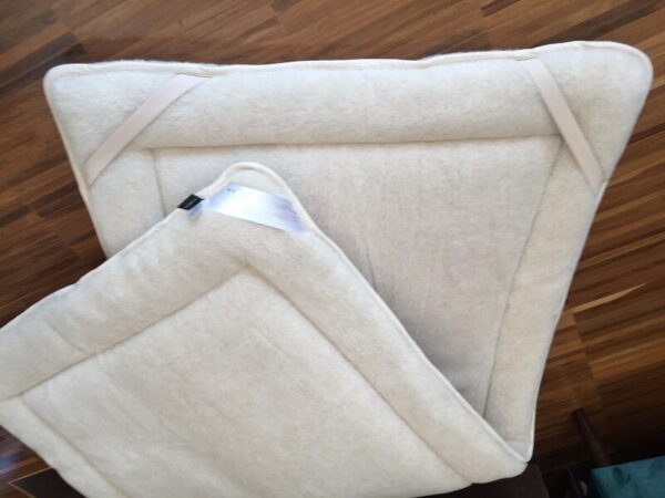 Materac z wełny wielbłądziej Camel Jasny Light  90x200